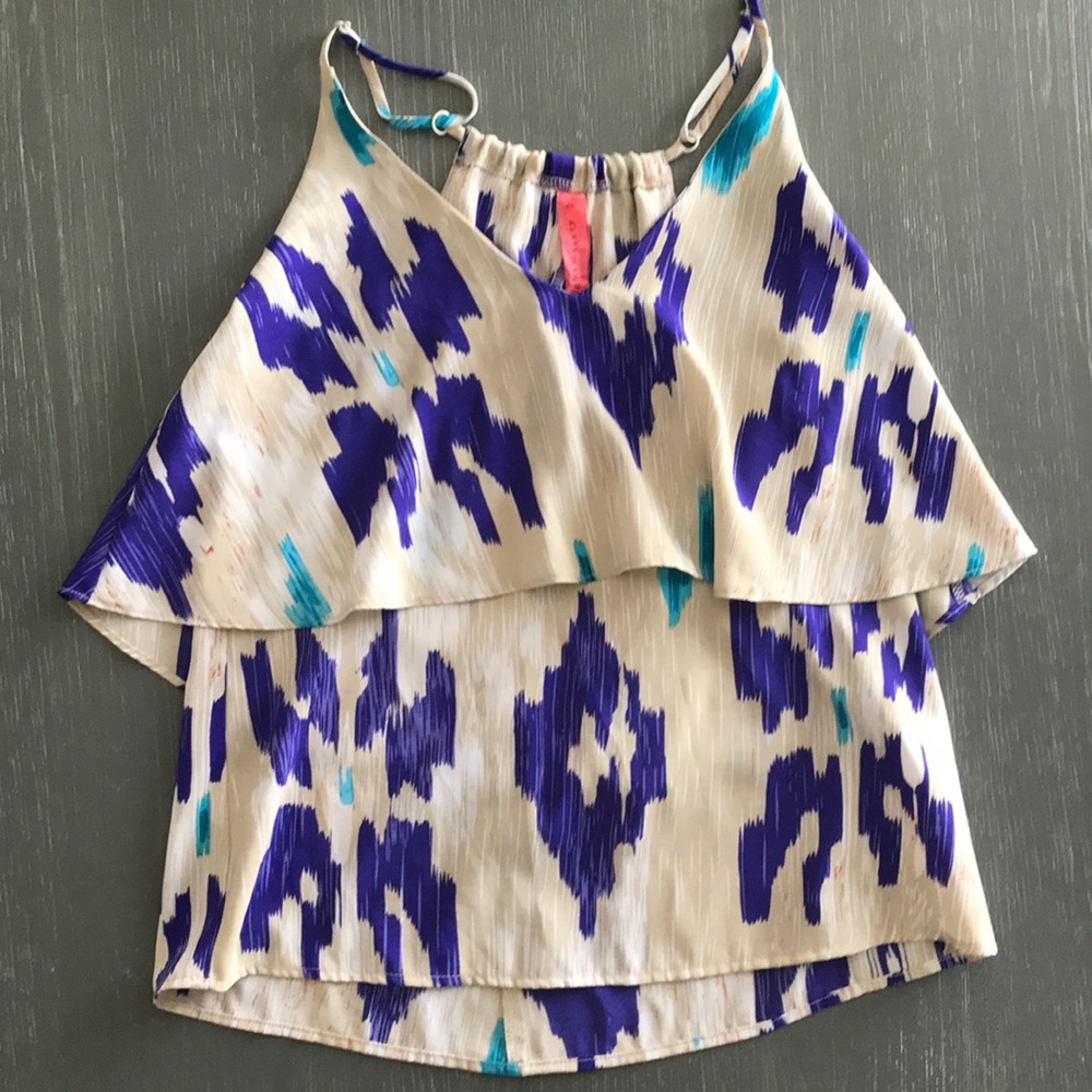 Eight sixty layered tank